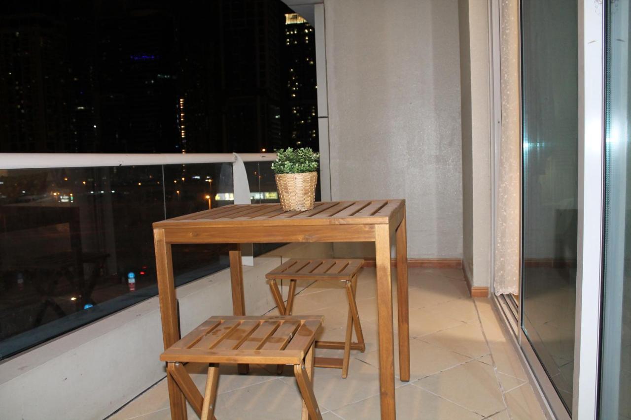דובאי Newly Furnished Cozy 1 Bedroom Apartment Close To Jbr Beach And Metro מראה חיצוני תמונה