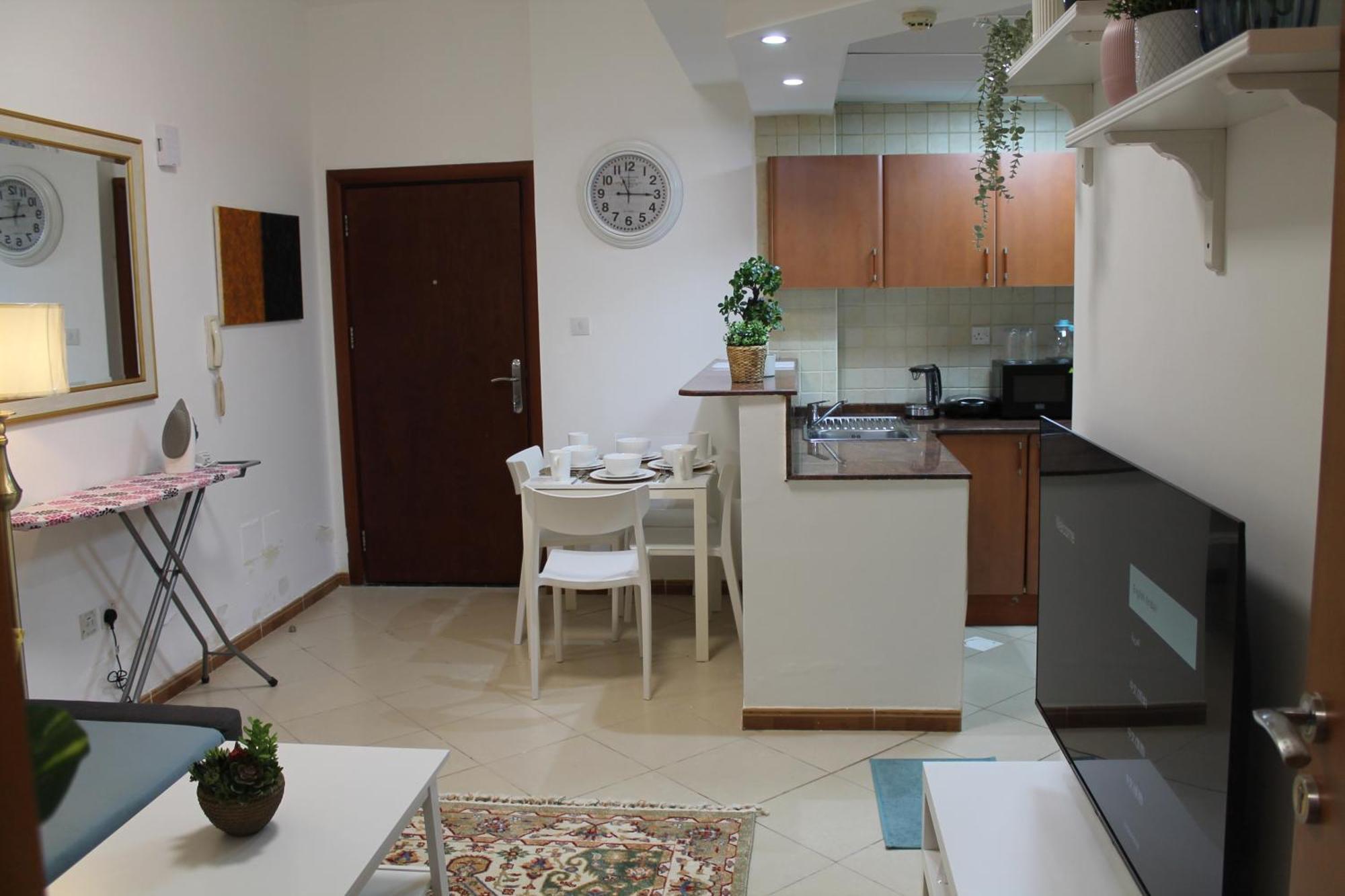 דובאי Newly Furnished Cozy 1 Bedroom Apartment Close To Jbr Beach And Metro מראה חיצוני תמונה